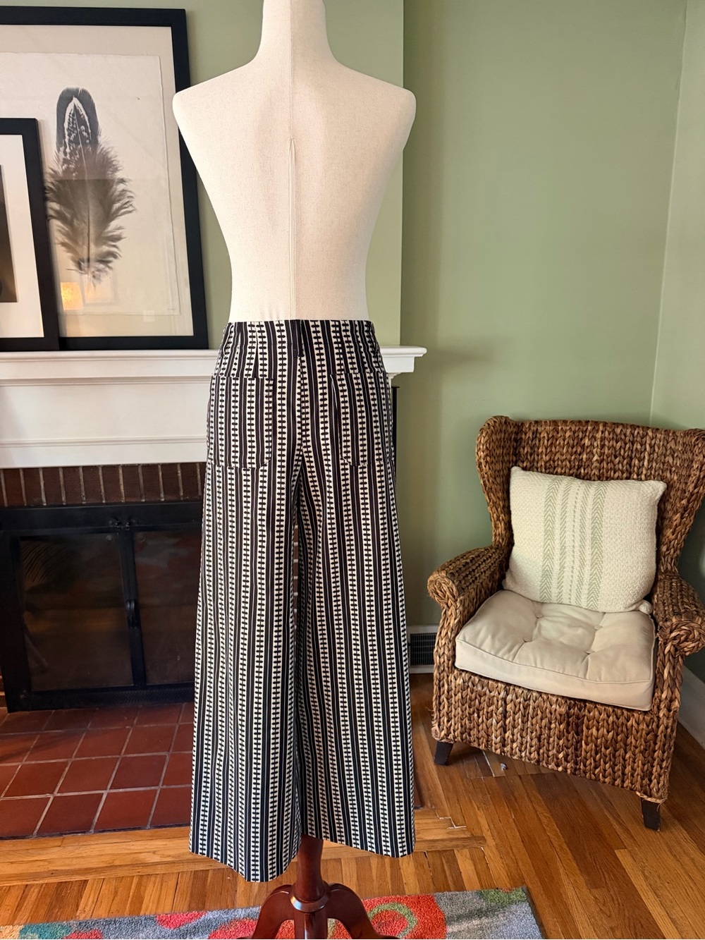 Jules & Leopold Black Cream Geometric Wide Leg Crop Pants - Size M - Picture 5 of 8